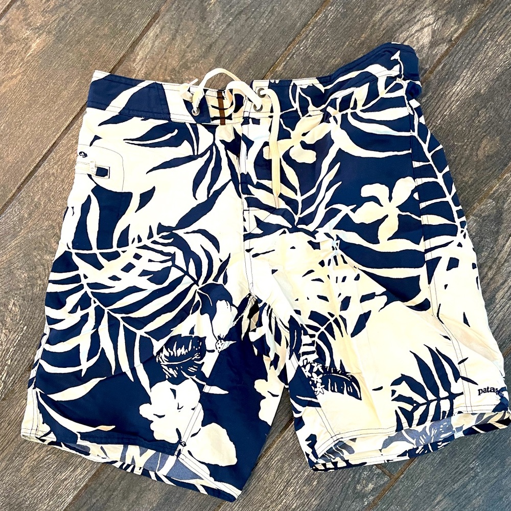 Patagonia Board Short, size 32